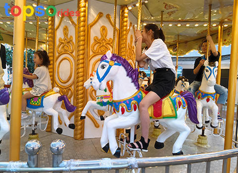 carousel horse ride